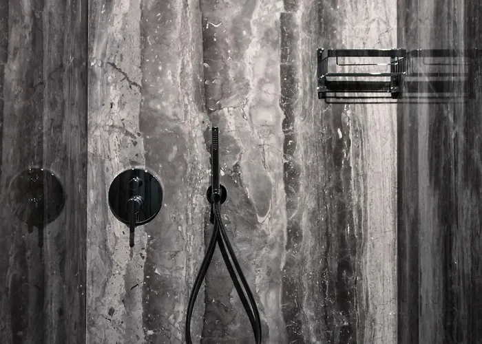 Lady Rose Pensión 4*