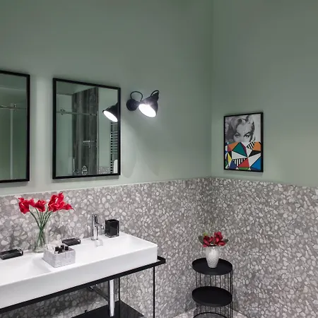 Lady Rose Penzion Neapol